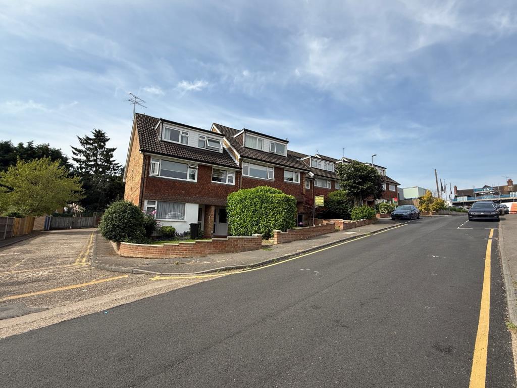 Lot: 4 - FREEHOLD GROUND RENTS - External photo of the blocks
